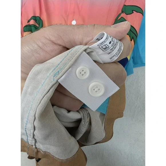 Disney Shirt Mens Large Mickey Minnie Hawaiian Sunset Beach Short Sleeve Button - Picture 6 of 13